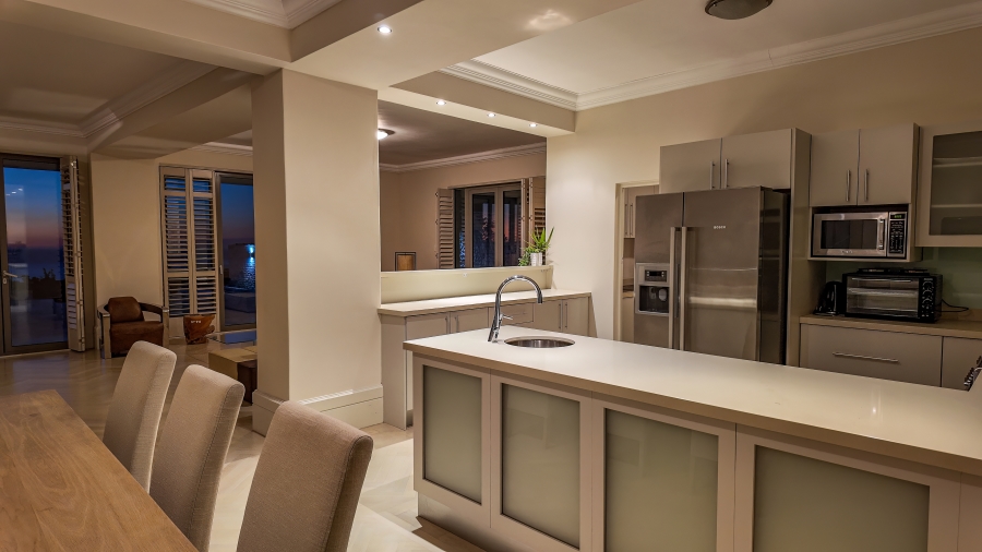 4 Bedroom Property for Sale in Bakoven Western Cape